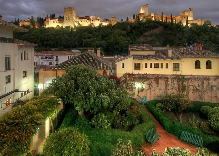 Chezmoihomes Unique Alhambra Views